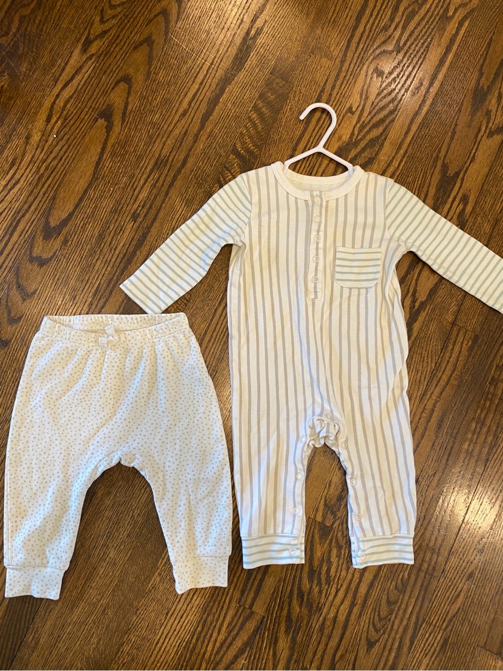 Pehr organics long sleeve romper in stripes and pants 6-12 months bundle